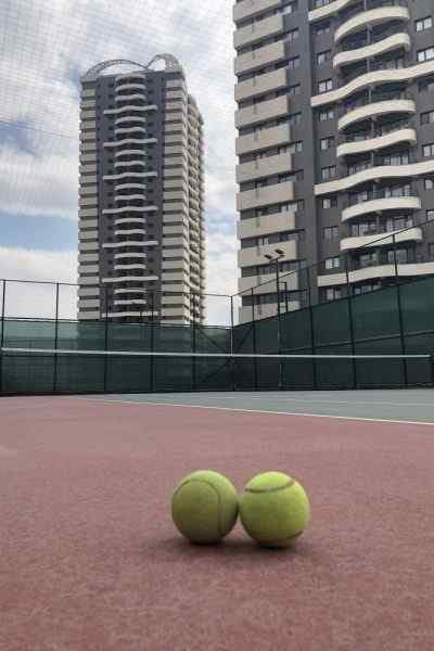 Tenis Sahası